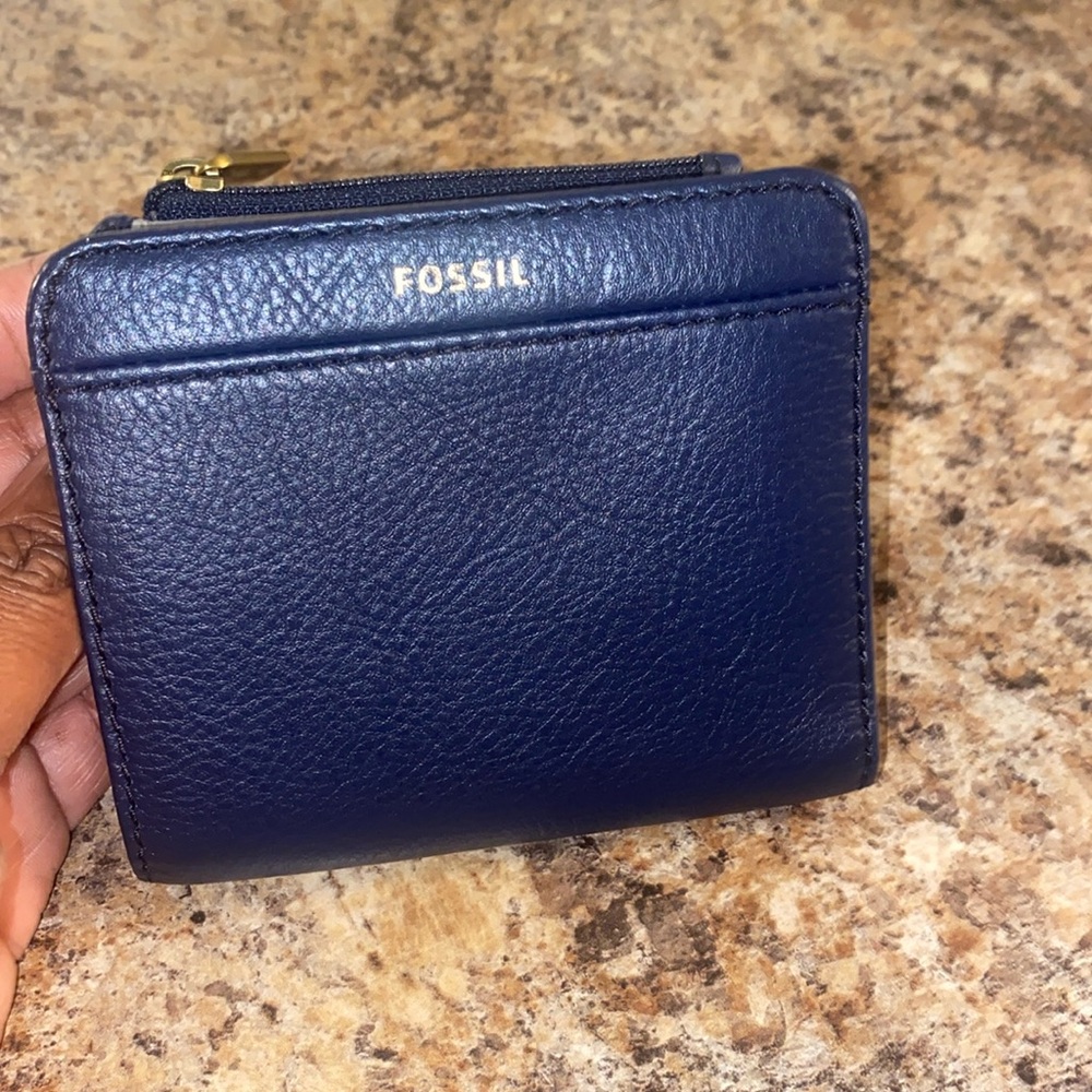 Fossil wallet